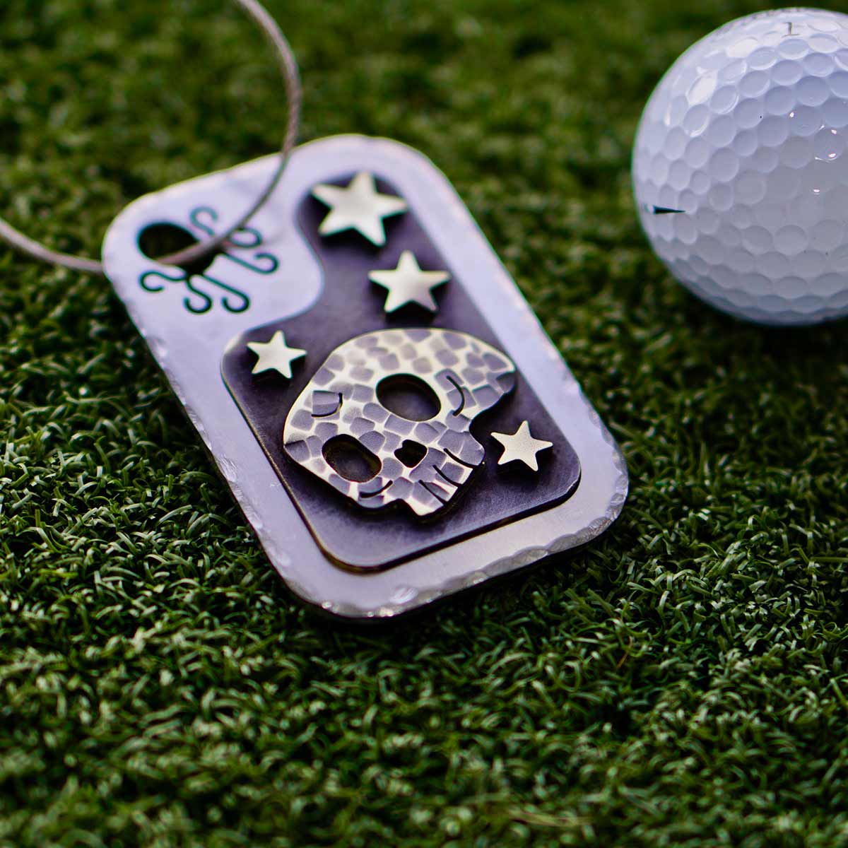 Skully Golf Bag Tag - Stainless Steel with Brass Inlay | Kraken Golf
