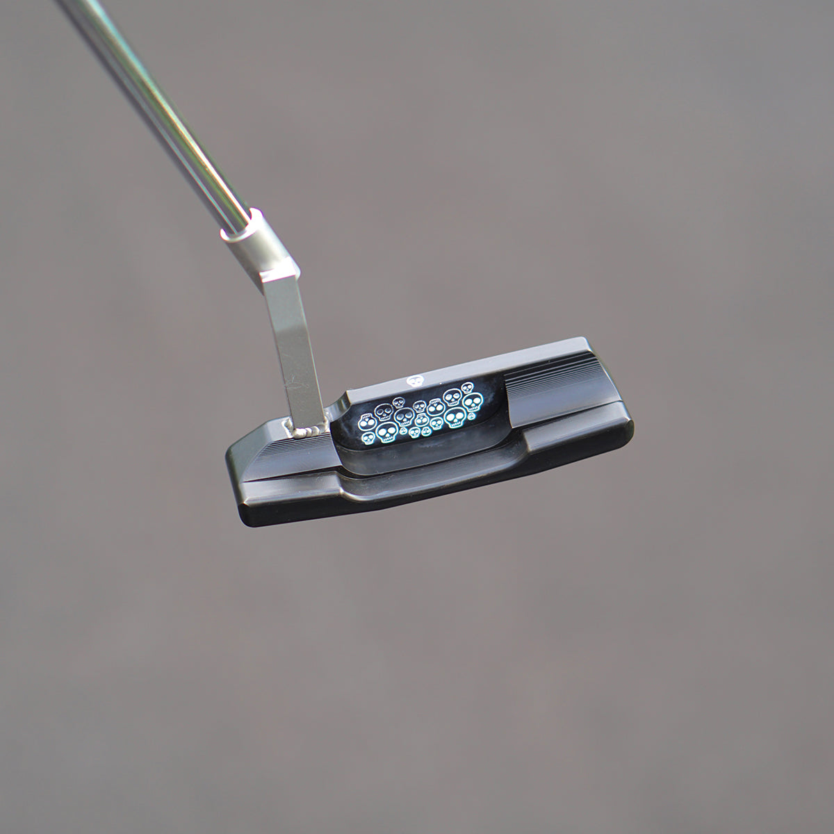 4.0 Bourne Putter - Blackened Carbon Steel