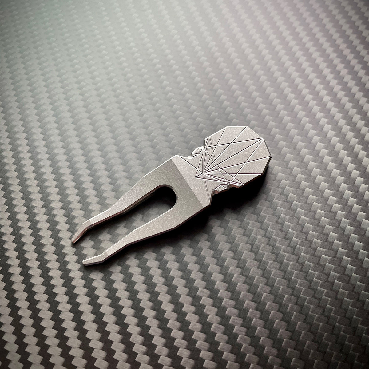 Kraken Divot Tool - Titanium - Kraken Golf