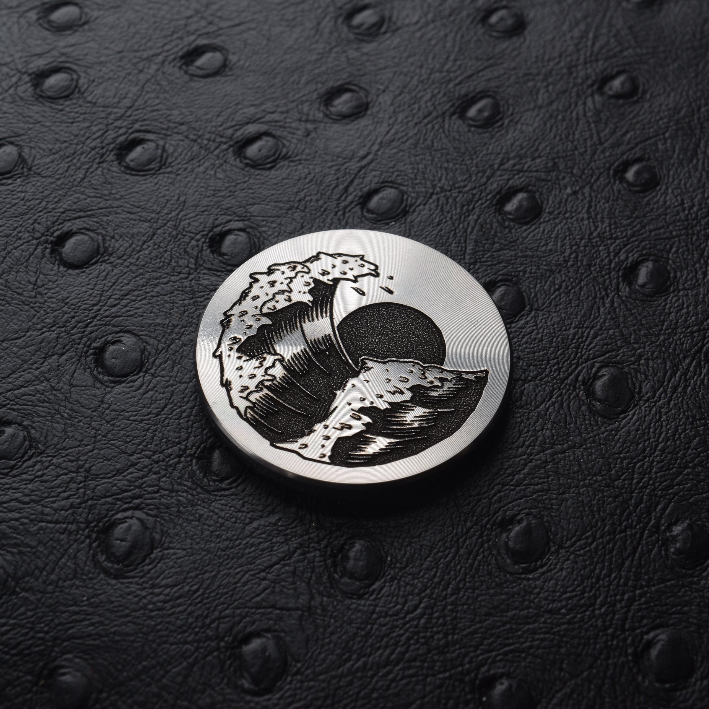 Wave Ball Marker - Stainless Steel