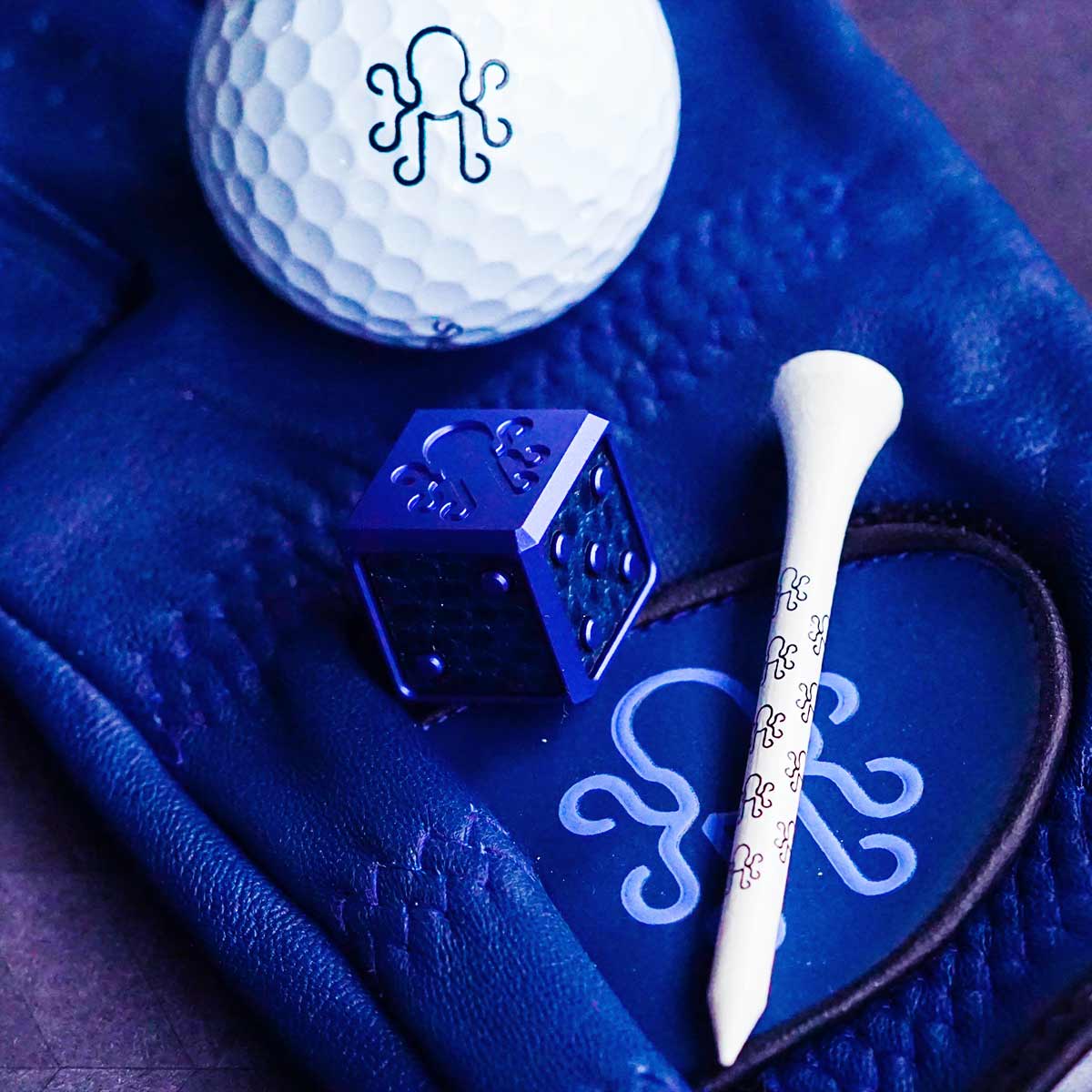 Kraken leather-inlay die on a golf glove