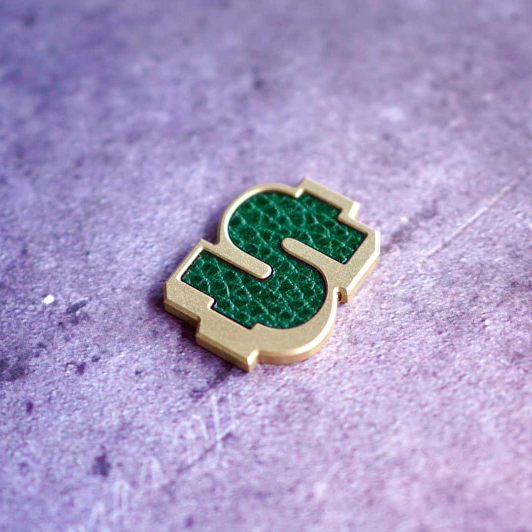 Kraken Golf brass marker with luxury Italian leather inlay
