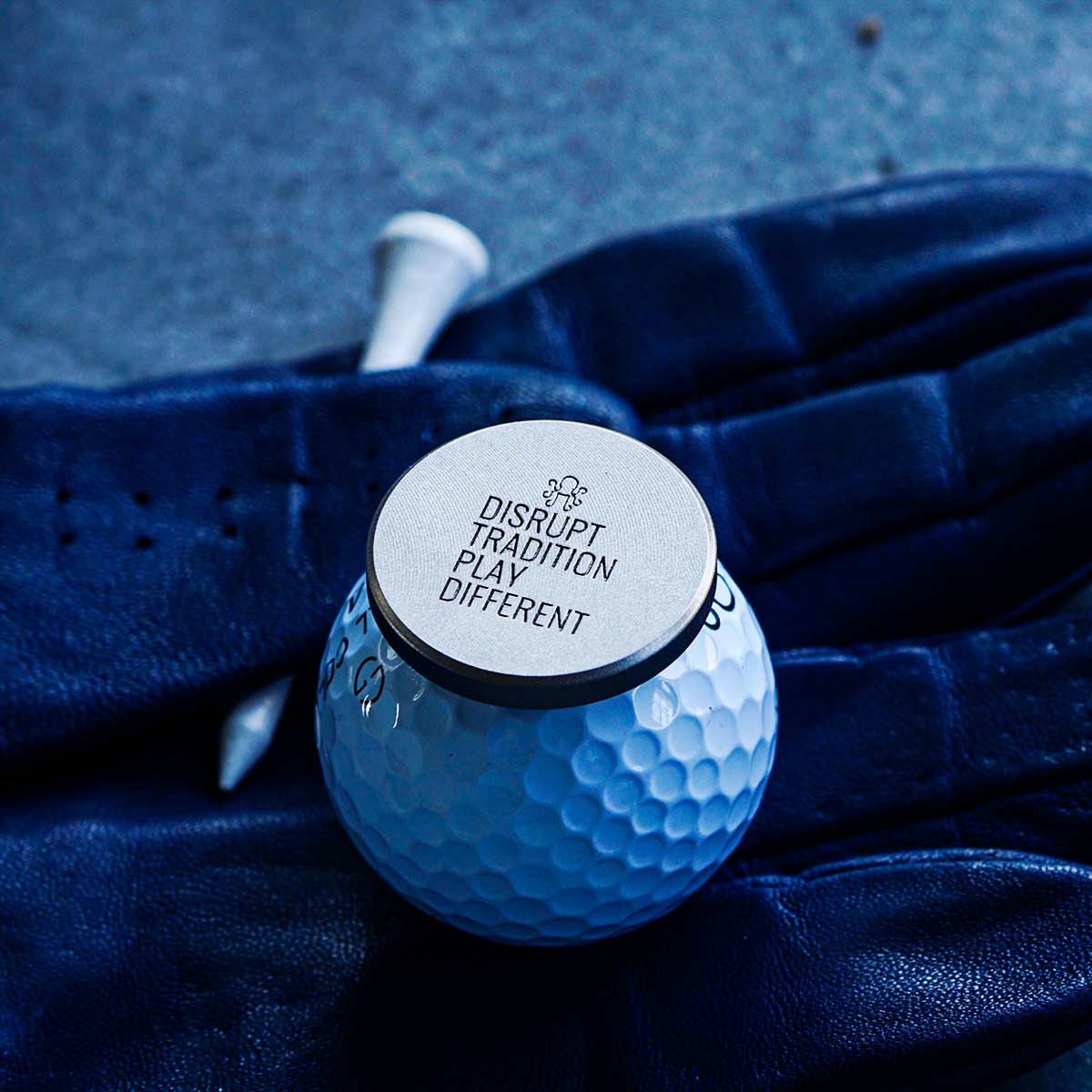 Reverse side engraved Kraken logo on stainless steel Royal Flush marker