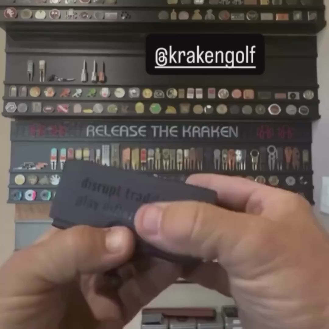 Load video: Kraken Golf item unboxing