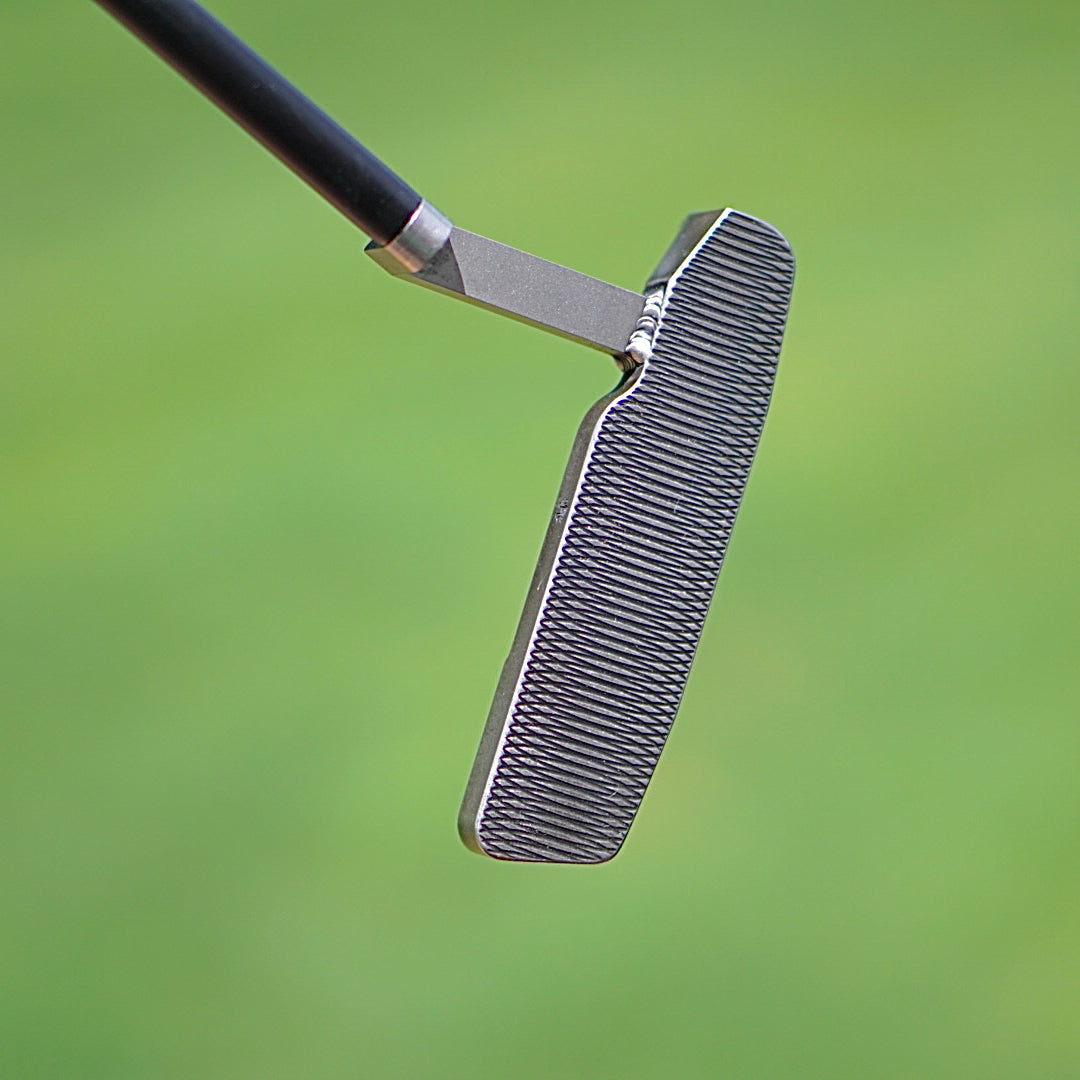3.0 Bourne Putter - Blackened Carbon Steel